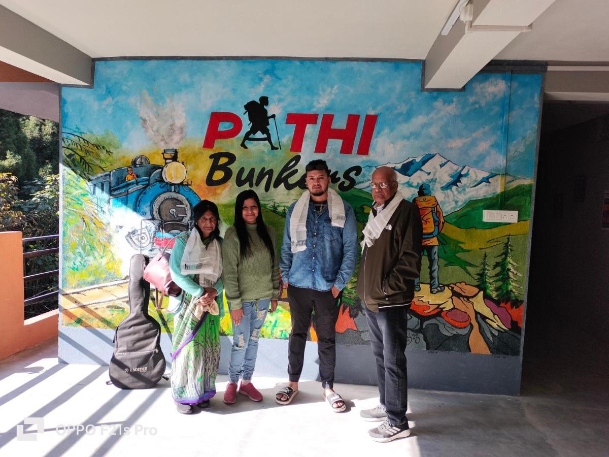 Pathi Bunkers Vandrarhem Darjeeling  Exteriör bild